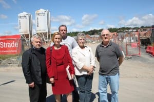Nia Griffith MP and Stradey residents 1