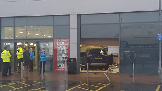 Smash and Grab in Crosshands Home Bargains 2