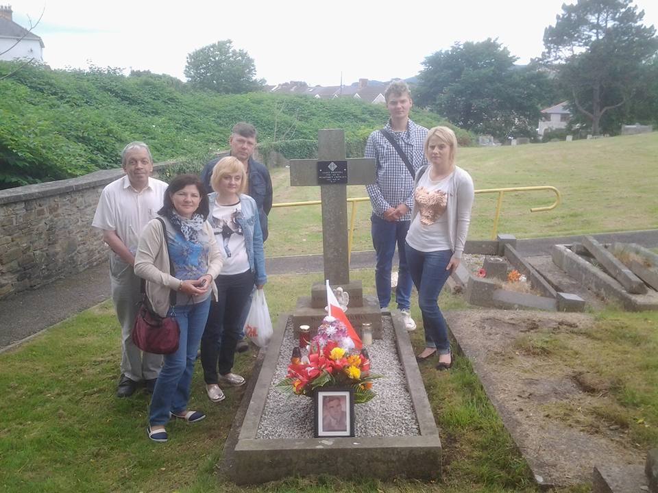 grave-visit-kutryn